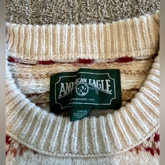 American Eagle patterned sweater - Picture 3 of 3
